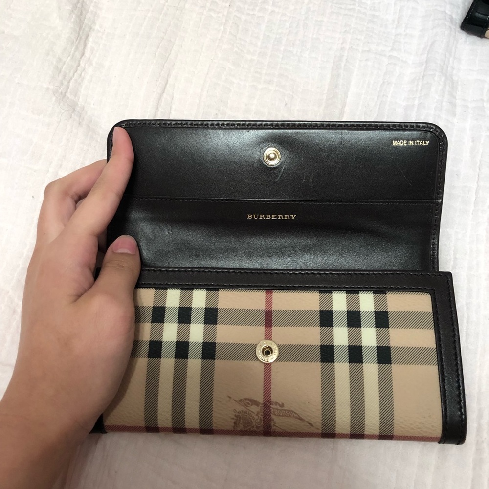 Burberry Wallet - Picture 3 of 7